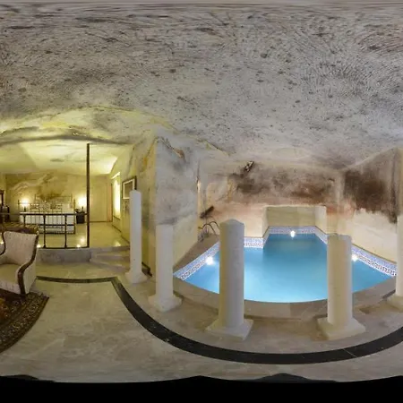 Hanedan Cappadocia Hotel 3*